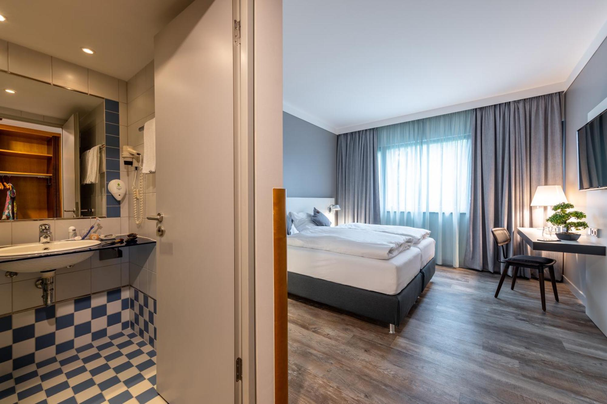 Hotel Leipheim Sued מראה חיצוני תמונה