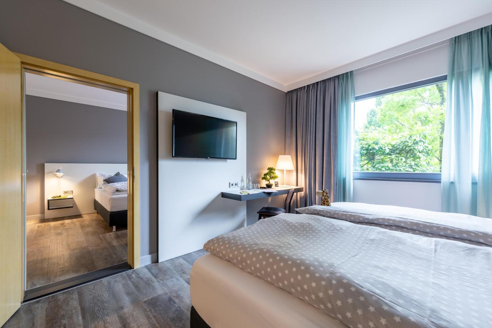 Hotel Leipheim Sued מראה חיצוני תמונה
