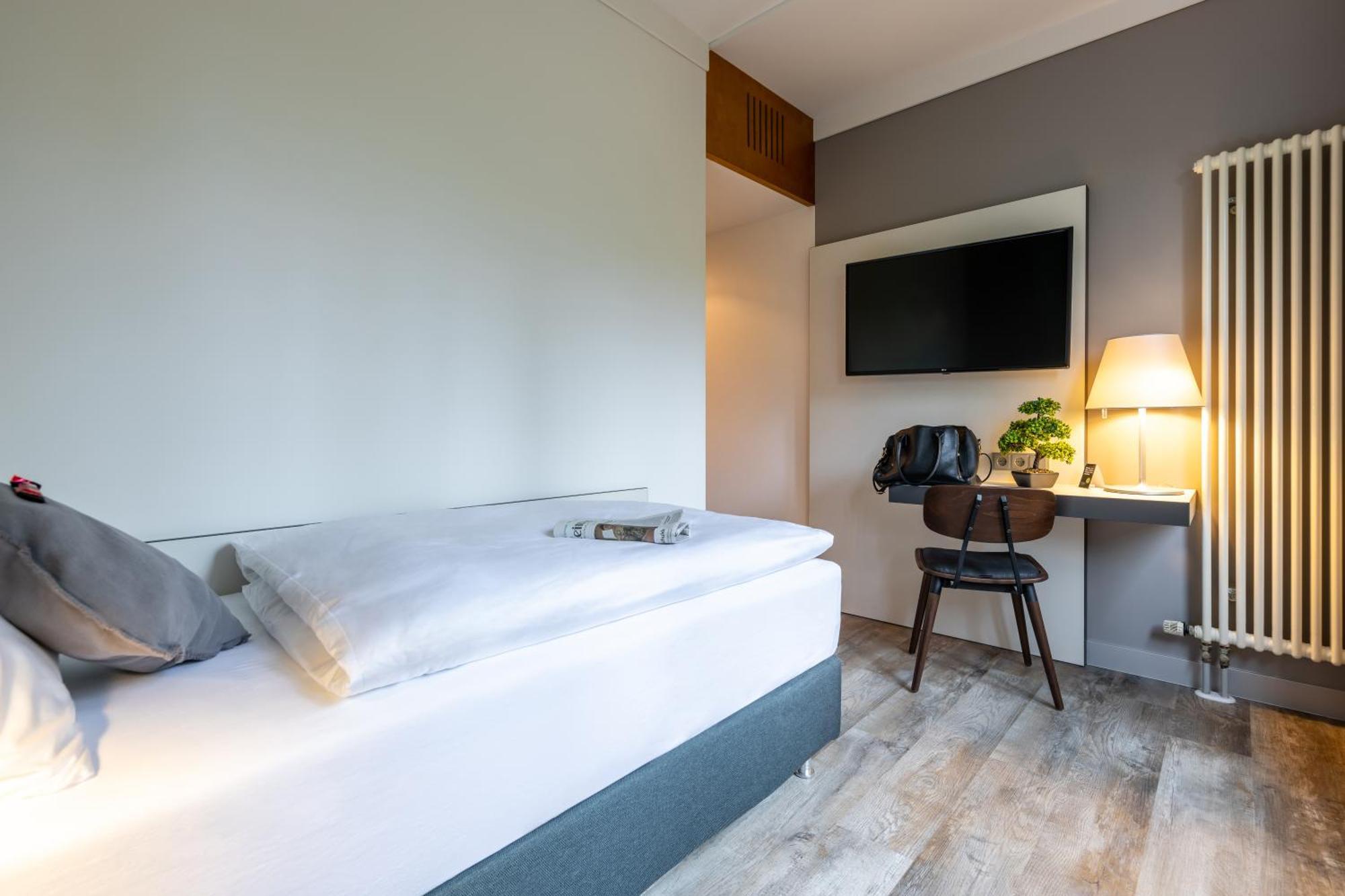 Hotel Leipheim Sued מראה חיצוני תמונה