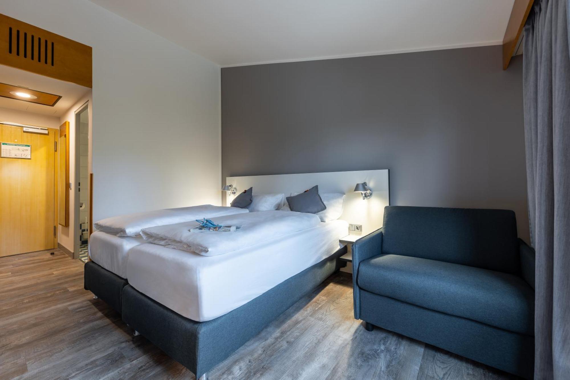 Hotel Leipheim Sued מראה חיצוני תמונה