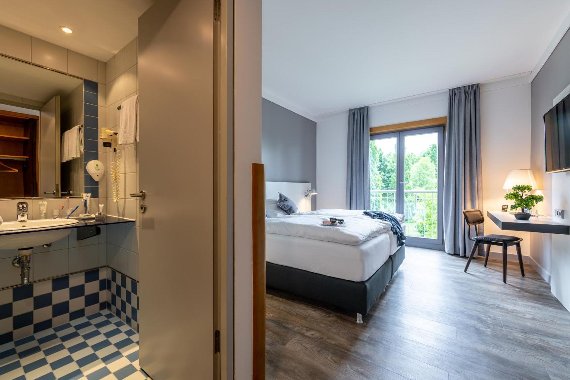 Hotel Leipheim Sued מראה חיצוני תמונה